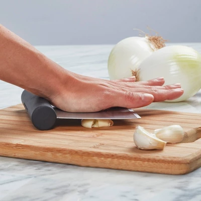 KitchenAid All Purpose Scraper: Black, Dishwasher-Safe, Rubberized Handles, Food & Pastry Scraper, Stainless Steel 7 KitchenAid All Purpose Scraper: Black, Dishwasher-Safe, Rubberized Handles, Food & Pastry Scraper, Stainless Steel - Image 5