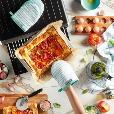 KitchenAid 2pk 5.5''x8" Albany Mini Oven Mitt Mineral Water: Cotton & Polyester, Machine Washable, Striped, Blue 6 KitchenAid 2pk 5.5''x8" Albany Mini Oven Mitt Mineral Water: Cotton & Polyester, Machine Washable, Striped, Blue - Image 4