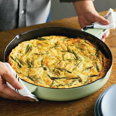 KitchenAid 12" Enameled Cast Iron Induction Skillet With Helper Handle And Pour Spouts Pistachio 12 KitchenAid 12" Enameled Cast Iron Induction Skillet With Helper Handle And Pour Spouts Pistachio - Image 10