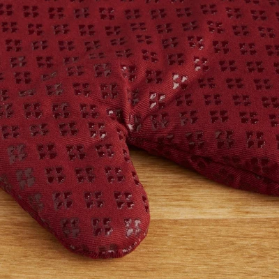 KITCHENAID Asteroid Oven Mitt 2-Pack Set, Smoked Paprika Red, 7"x12.5" 5 KITCHENAID Asteroid Oven Mitt 2-Pack Set, Smoked Paprika Red, 7"x12.5" - Image 3