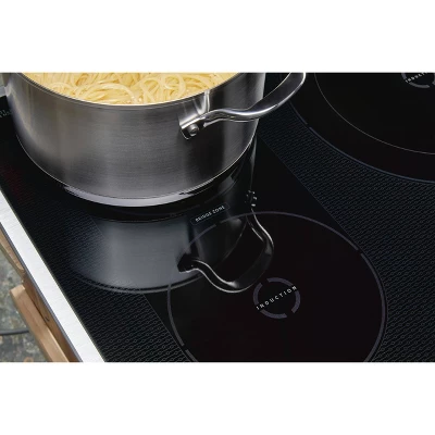 KitchenAid 3-Ply Base Stainless Steel 8qt Stockpot With Lid 6 KitchenAid 3-Ply Base Stainless Steel 8qt Stockpot With Lid - Image 4