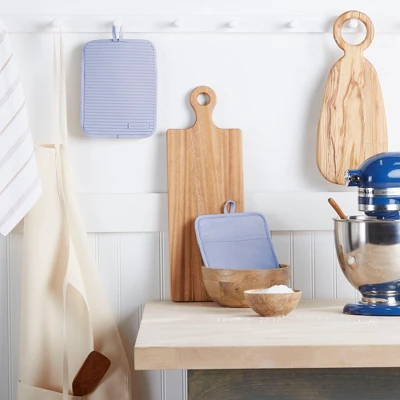 KITCHENAID Ribbed Soft Silicone Pot Holder 2-Pack Set, Lavender Cream Purple, 7"x9" 4 KITCHENAID Ribbed Soft Silicone Pot Holder 2-Pack Set, Lavender Cream Purple, 7"x9" - Image 2