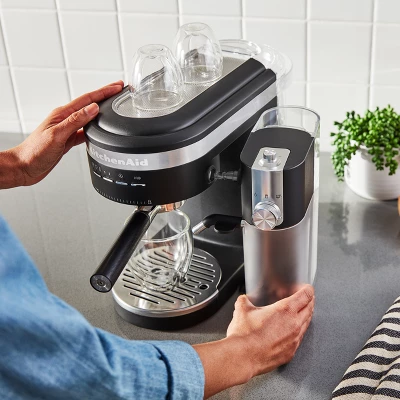 KitchenAid Automatic Milk Frother Attachment - Matte Black 9 KitchenAid Automatic Milk Frother Attachment - Matte Black - Image 7