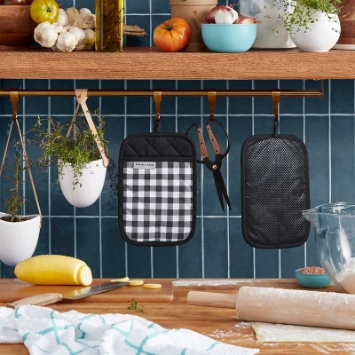 KitchenAid Gingham Pot Holder 2-Pack Set, Matte Black, 7"x10" 4 KitchenAid Gingham Pot Holder 2-Pack Set, Matte Black, 7"x10" - Image 2