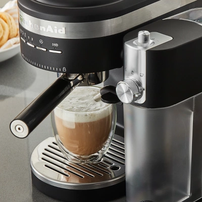 KitchenAid Automatic Milk Frother Attachment - Matte Black 7 KitchenAid Automatic Milk Frother Attachment - Matte Black - Image 5