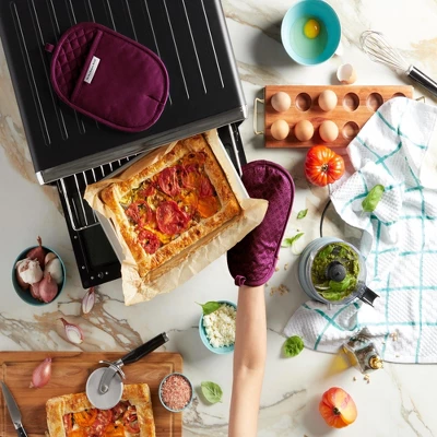 KitchenAid Asteroid Oval Pot Holder 2-Pack Set, Boysenberry Purple, 6.5"x10" 6 KitchenAid Asteroid Oval Pot Holder 2-Pack Set, Boysenberry Purple, 6.5"x10" - Image 4