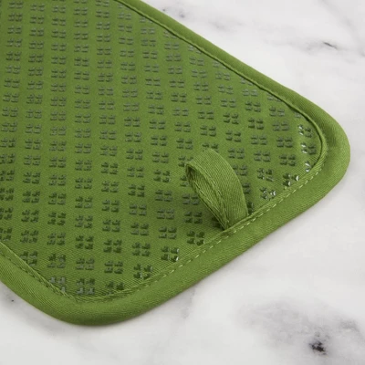 KitchenAid Asteroid Rectangle Pot Holder 2-Pack Set, Matcha, 7"x10" 4 KitchenAid Asteroid Rectangle Pot Holder 2-Pack Set, Matcha, 7"x10" - Image 2